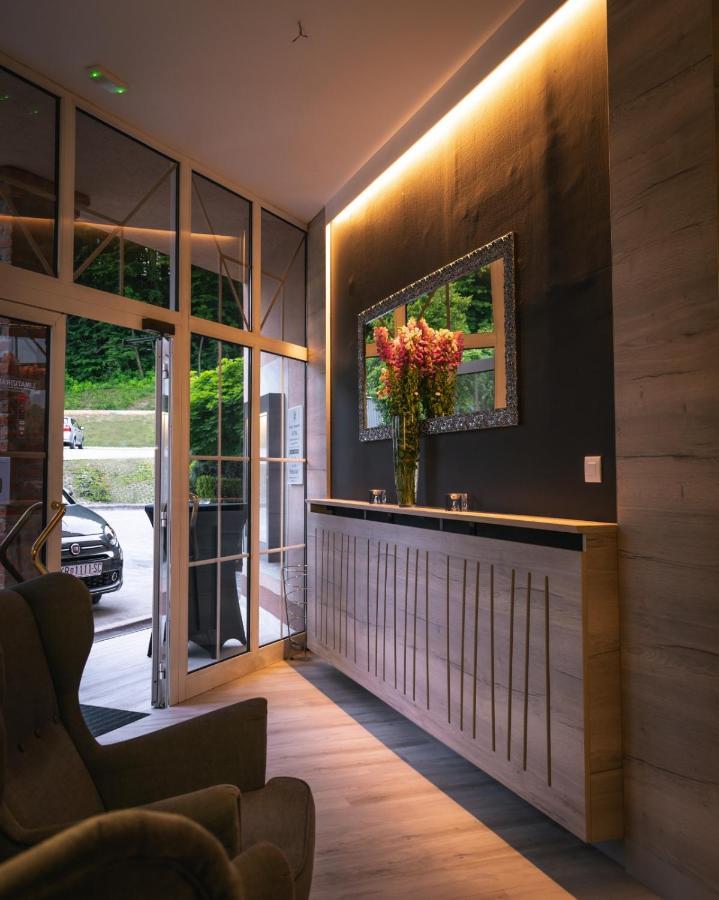Hotel & Restaurant Se-Mi Veliko Trgovišće エクステリア 写真