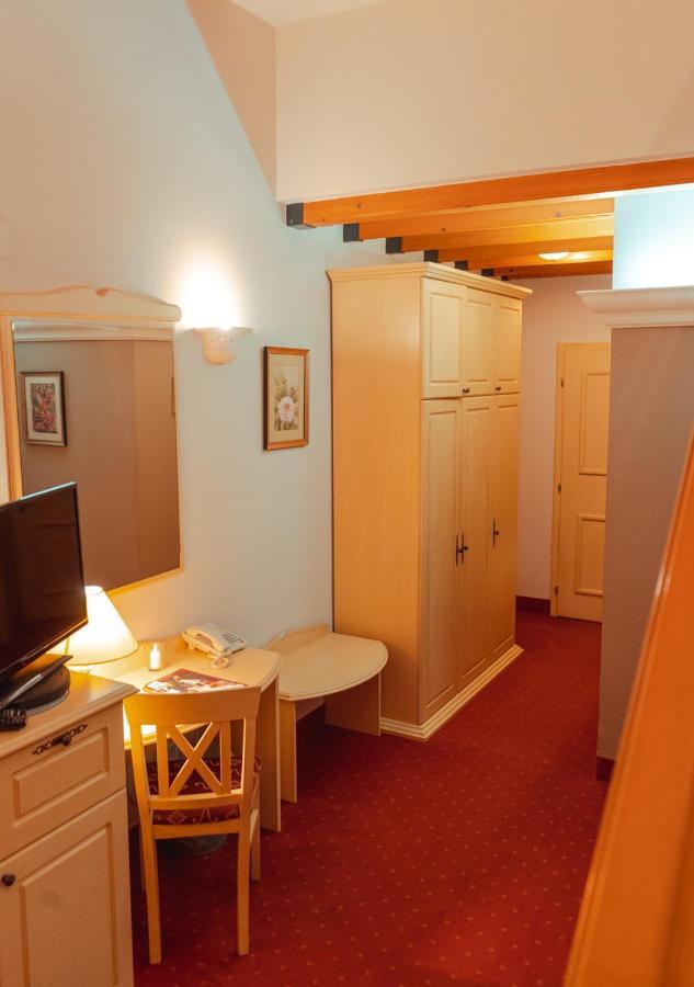 Hotel & Restaurant Se-Mi Veliko Trgovišće エクステリア 写真