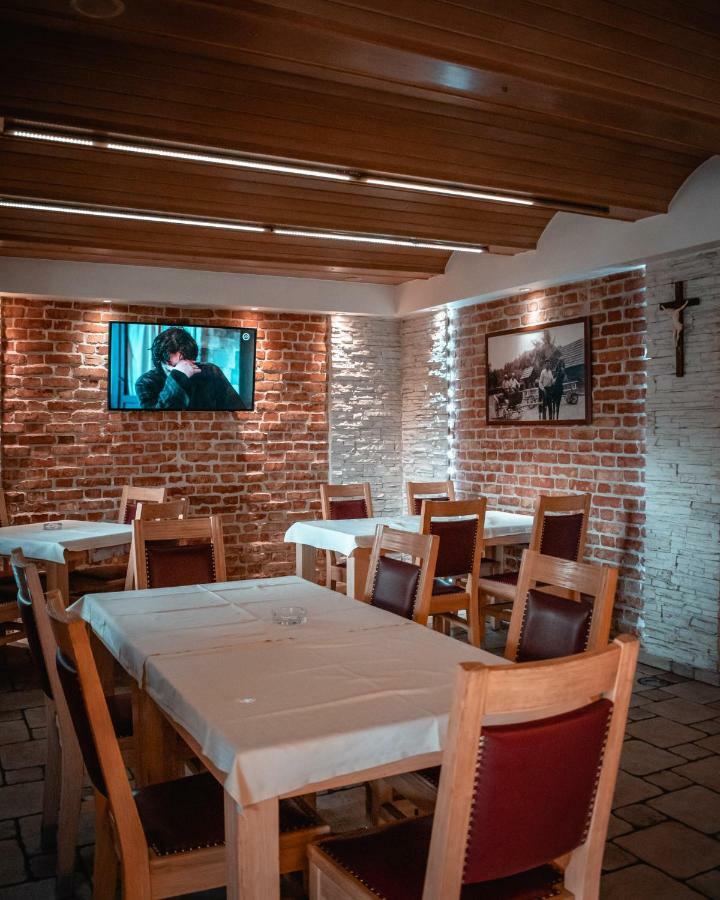 Hotel & Restaurant Se-Mi Veliko Trgovišće エクステリア 写真