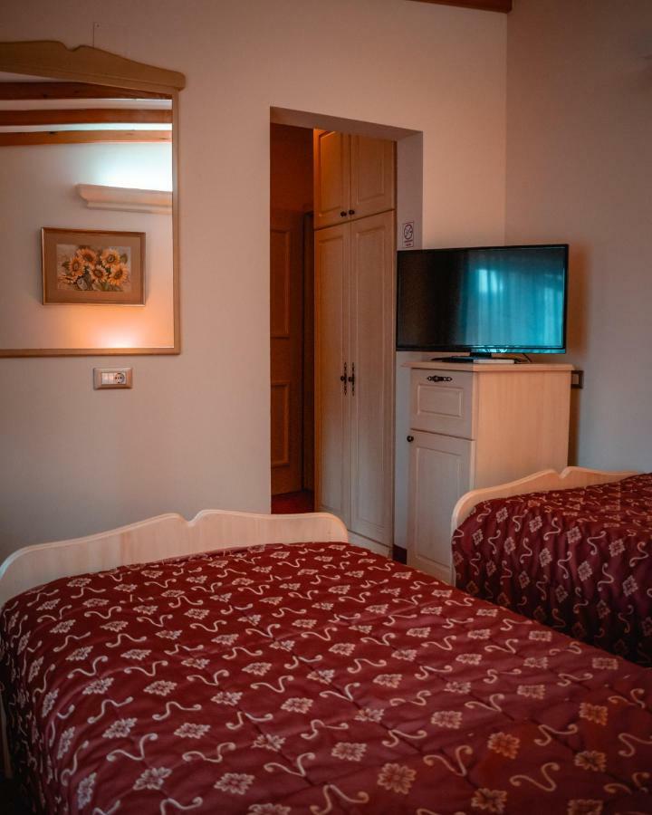 Hotel & Restaurant Se-Mi Veliko Trgovišće エクステリア 写真